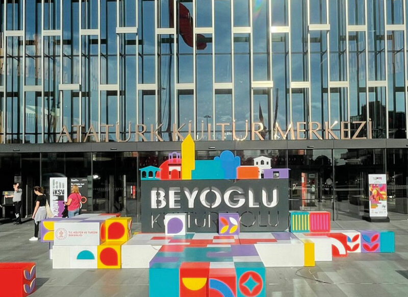 beyoglu-kultur-yolu-festivali-akm