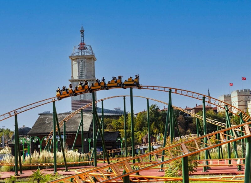 vialand tema park