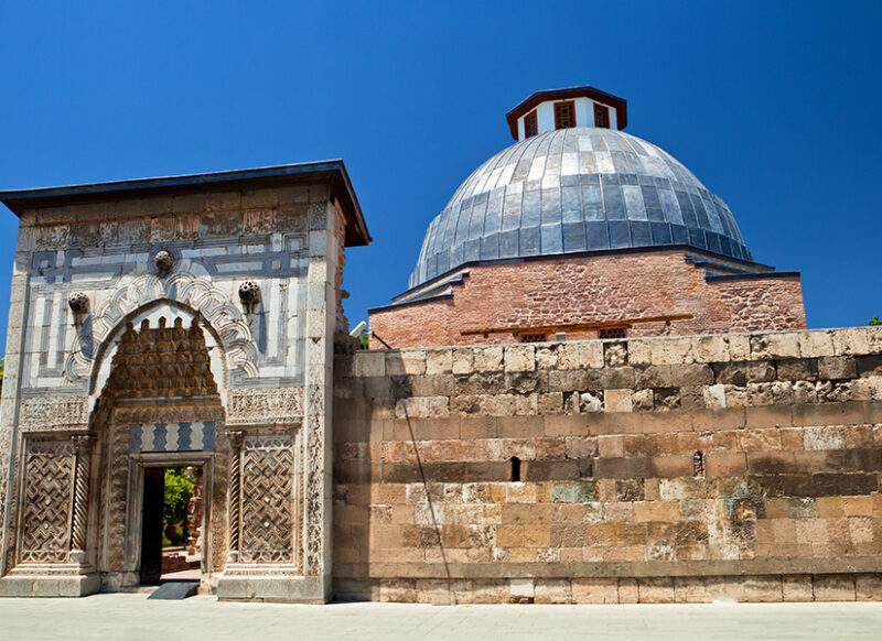 konya karatay medresesi