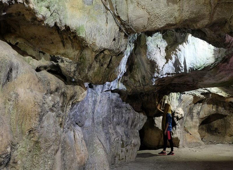 mersin eshabı kehf mağarası