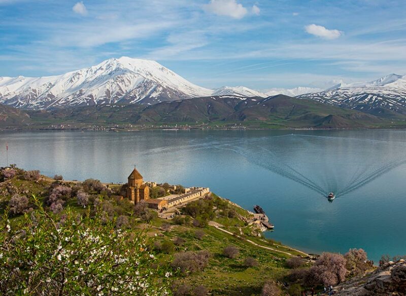 van gölü bisiklet yolu