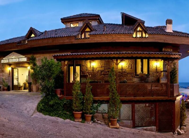 assos behram otel